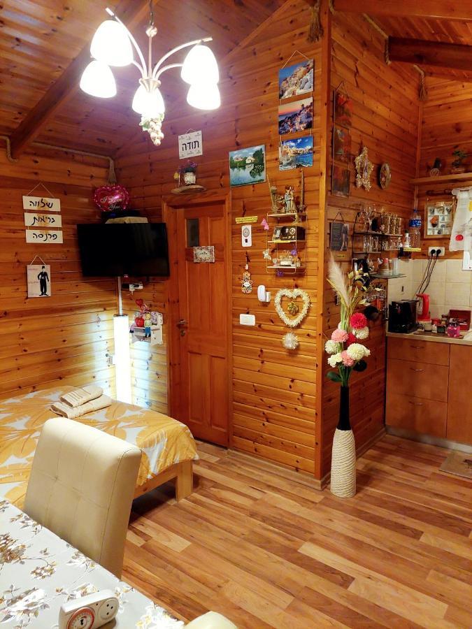 Апартаменти Happiness Zimmer צימר האושר - גם לציבור הדתי Нагарія Екстер'єр фото